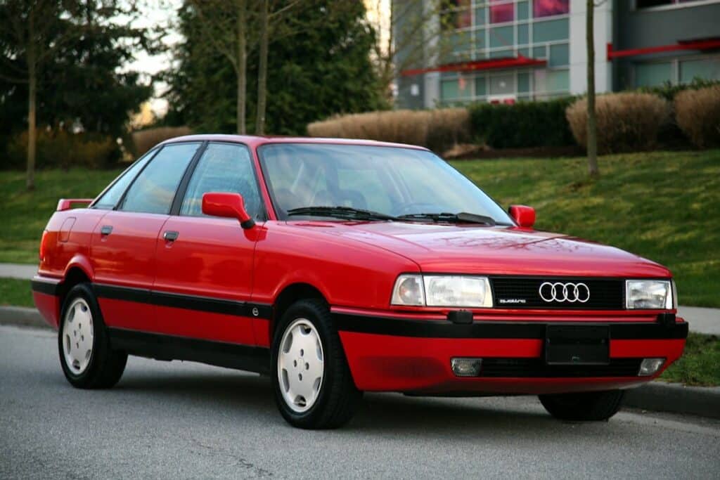 Как подобрать аккумулятор для Audi 90