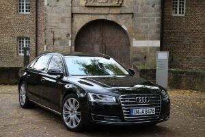 Подбираем аккумулятор для Audi A8