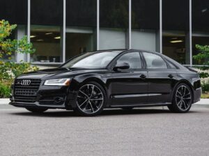 Как подобрать аккумулятор для Audi S8